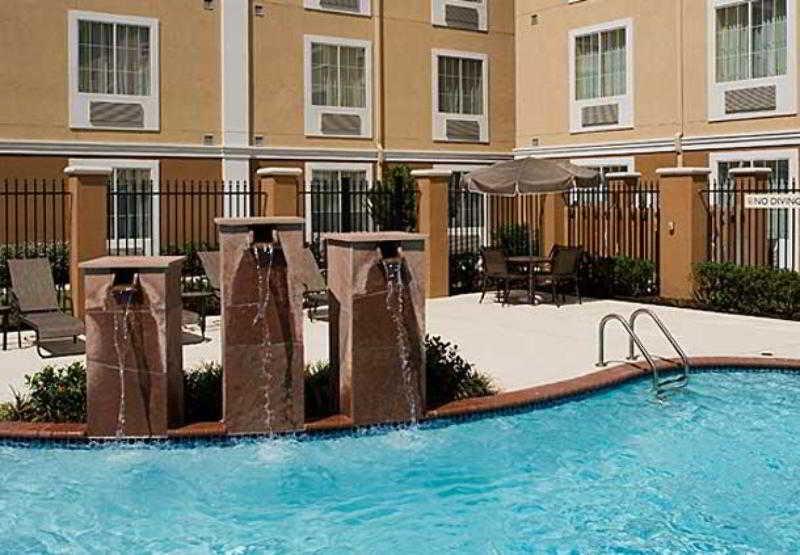 Towneplace Suites Houston Intercontinental Airport Екстериор снимка
